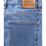 Широкие джинсы ярко-синего цвета от Toteme