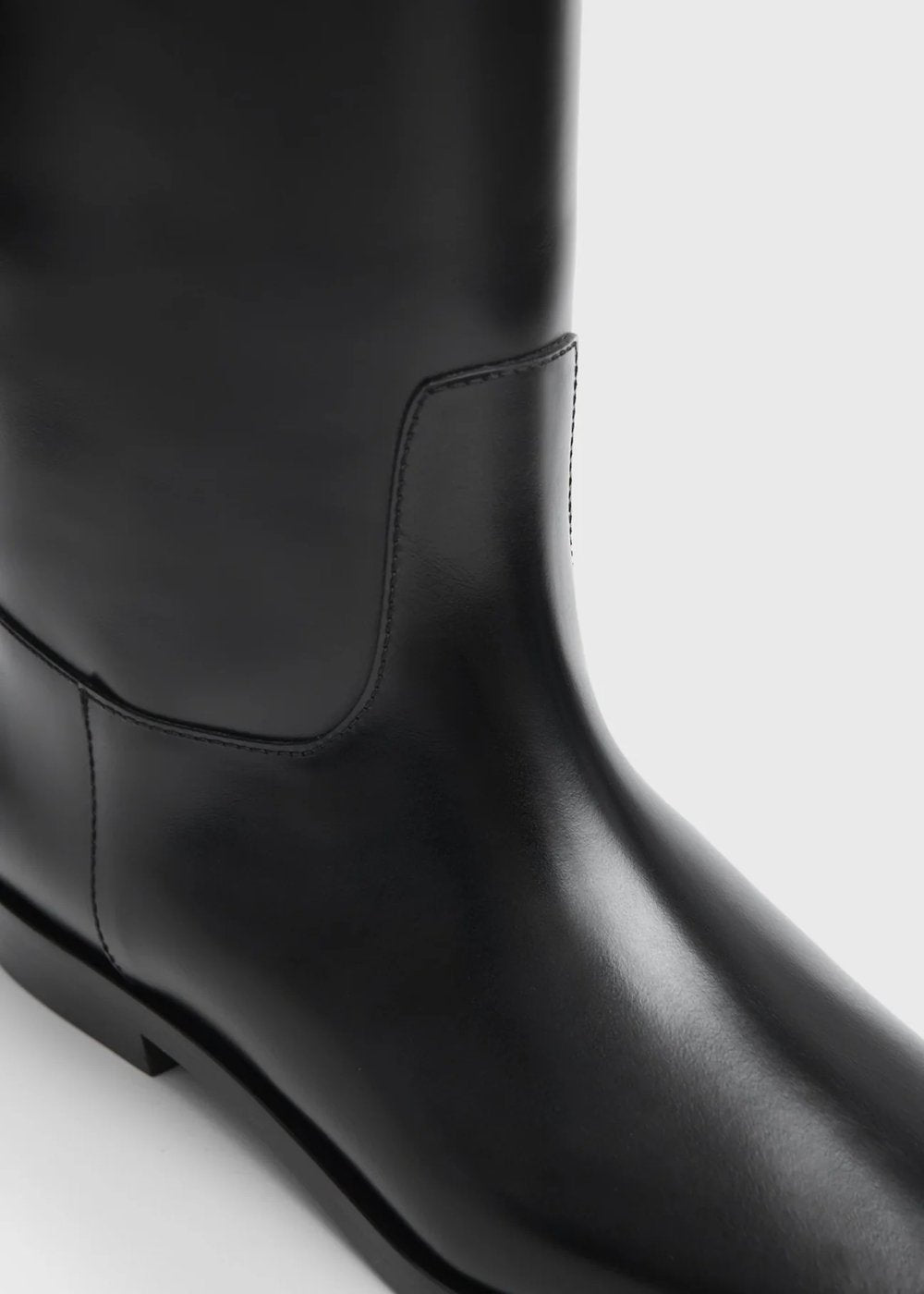 The Riding Boot black by Toteme - The Line